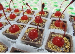 Copinho trufado com cereja de cabinho